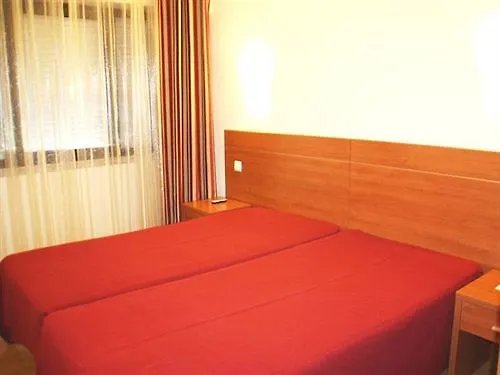 Paradouro Lisboa 2*,